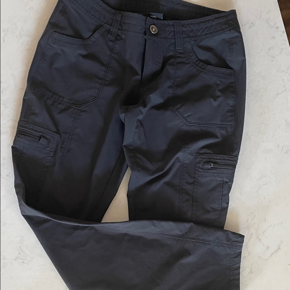 Kuhl Black Utility Cargo Pants (4 Short)